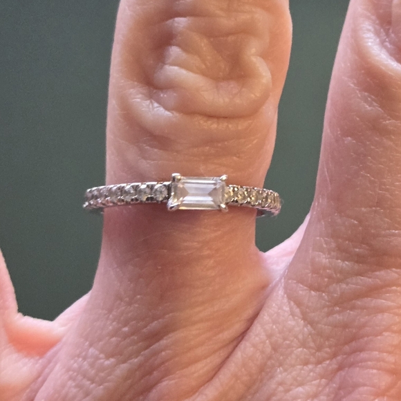 Italo East West Emerald Created White Sapphire Wedding Band 5 1/2 - Picture 5 of 10